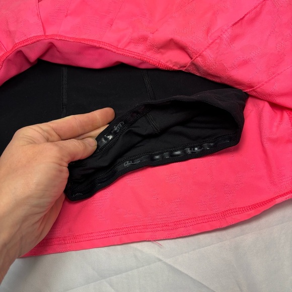 Lululemon Pace Setter Skirt Skort Size 6 Flash
/Wee Are From Space Deep Pink - Picture 5 of 10